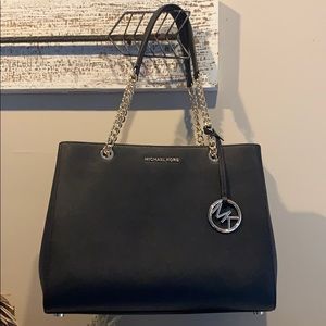 Black Michael kors tote
